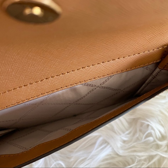 New Michael Kors Joey medium bucket shoulder tote Bag - Picture 10 of 15